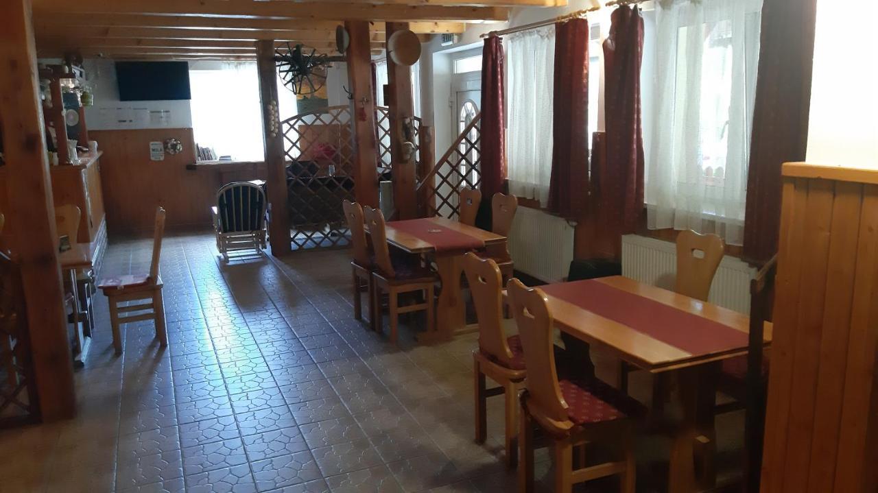 Penzion Pri Studnicke Omastina Экстерьер фото