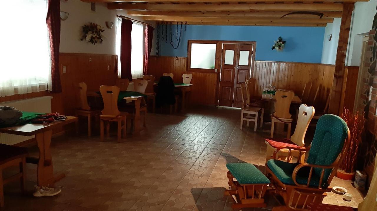 Penzion Pri Studnicke Omastina Экстерьер фото